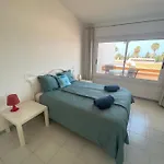Island Village Ocean View 公寓