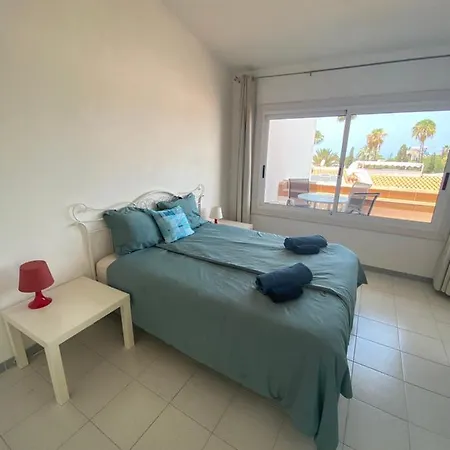 Island Village Ocean View Lejlighed