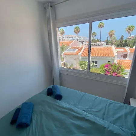 Island Village Ocean View Apartment *