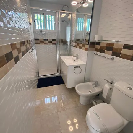 Island Village Ocean View Apartment *